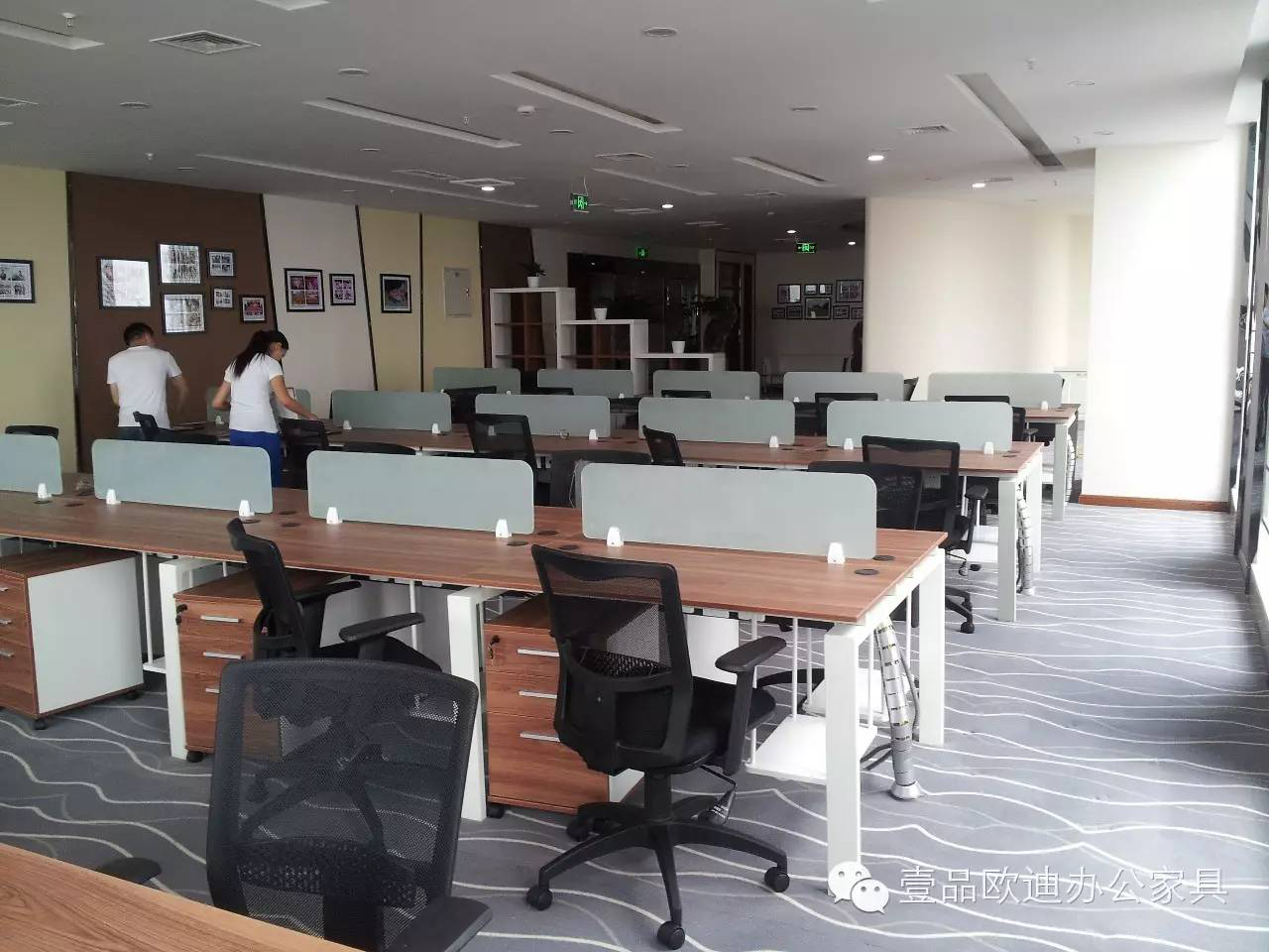 实现一个草莓视频色板多种用途——草莓视频网站下载欧迪办公家具定制工程案例